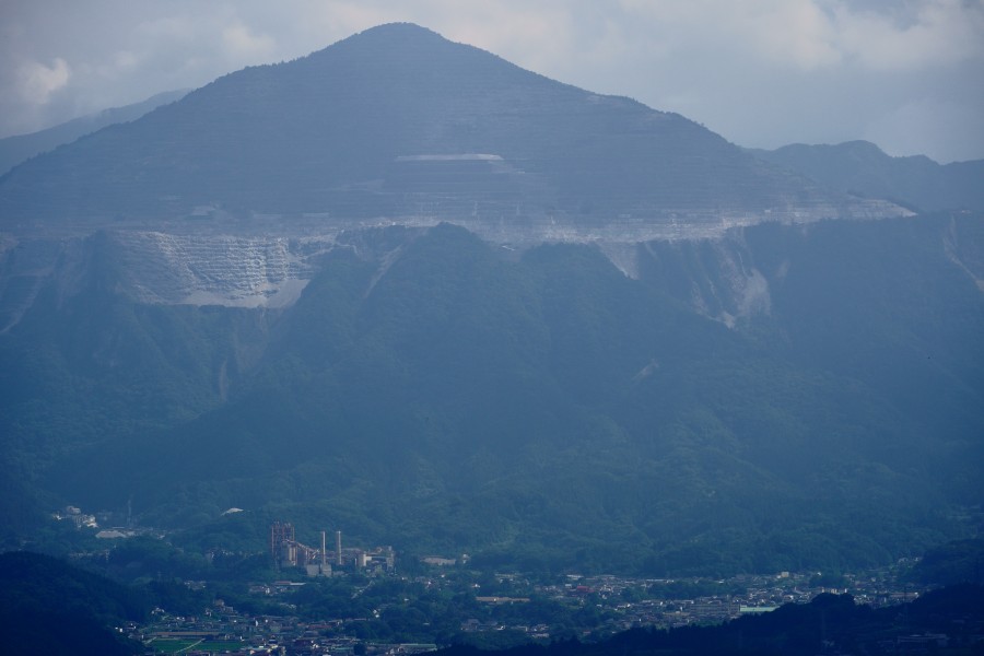 武甲山